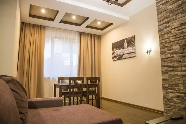 Design Villa (Three-storey)