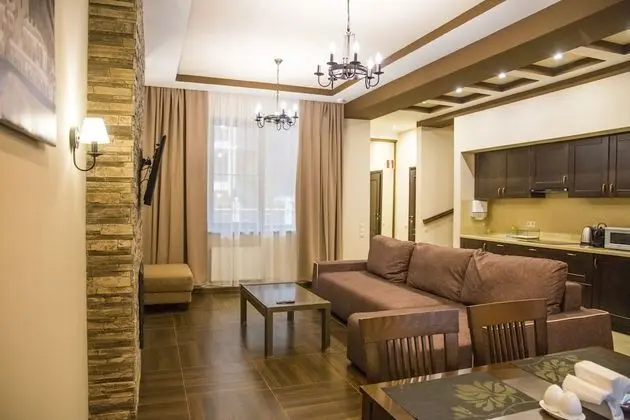 Design Villa (Three-storey)