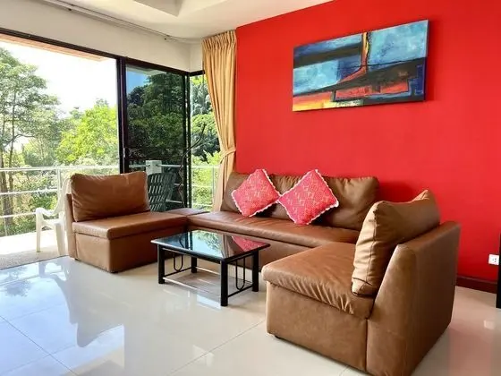 Two-Bedroom Apartment with Seaview