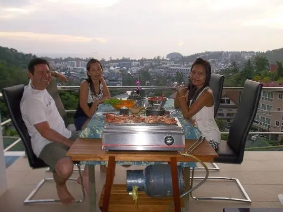 Two-Bedroom Apartment with Seaview