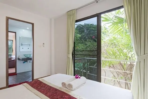 Two-Bedroom Apartment with Seaview