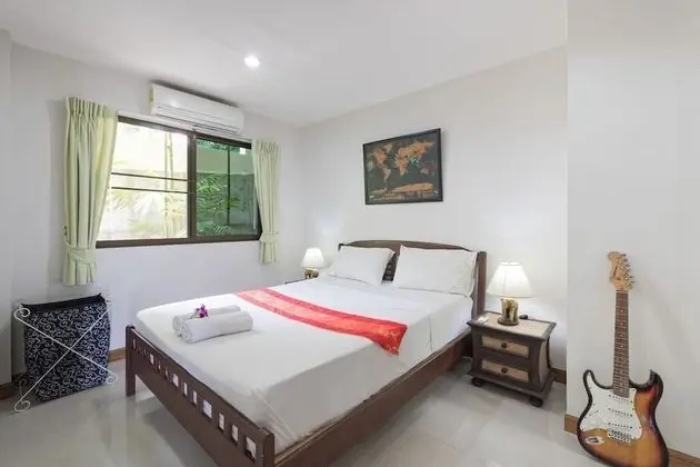 Two-Bedroom Apartment with Seaview