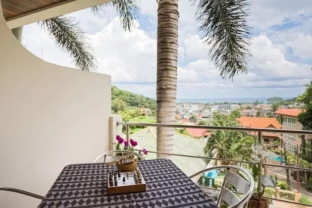 Two-Bedroom Apartment with Seaview