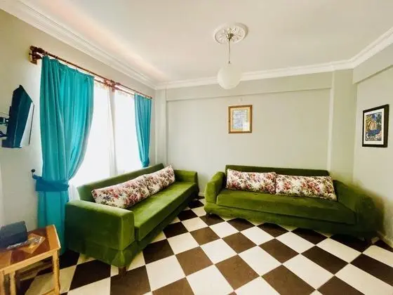 Daire-Tek Yatak Odalı, Dağ Manzaralı