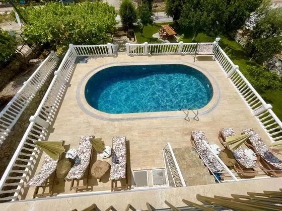 Özel Havuzlu Villa