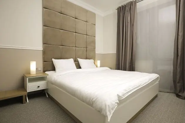 Luxury Tek Büyük Yataklı Oda