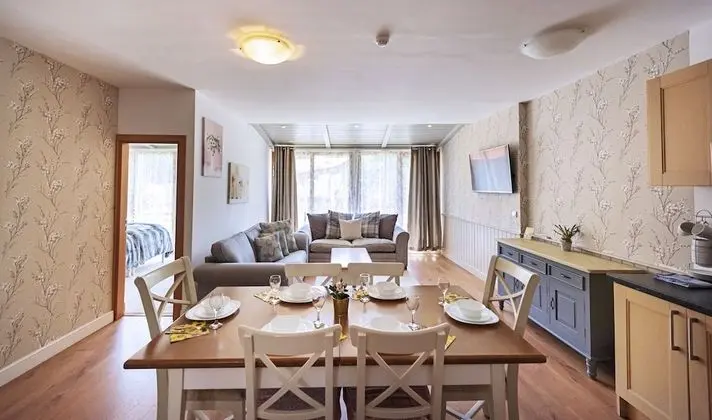 Apart Daire, 2 Yatak Odası, Mutfak (Free Sauna and Jacuzzi)