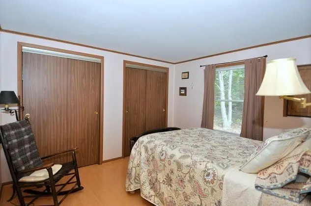 Ev, 2 Büyük (Queen) Boy Yatak, Dağ Manzaralı (Mountain View Hideaway-87 Creekview)