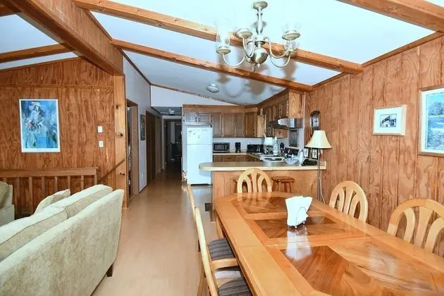 Ev, 2 Büyük (Queen) Boy Yatak, Dağ Manzaralı (Mountain View Hideaway-87 Creekview)