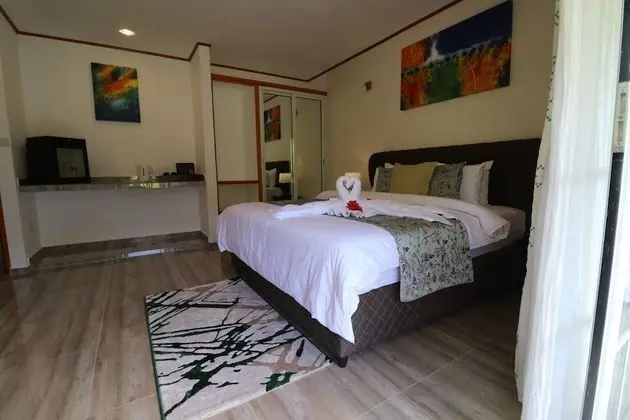 Deluxe Tek Büyük Yataklı Oda