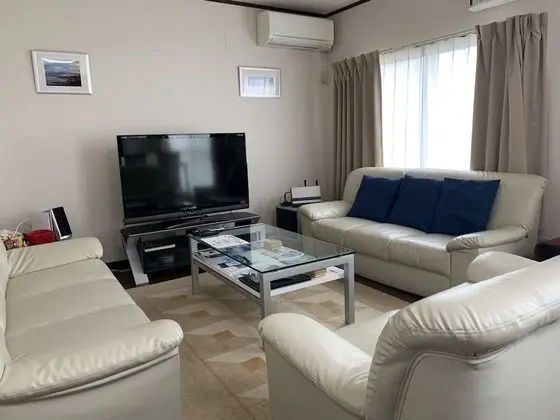 Ev (3 Bedroom & 1 Tatami Room)
