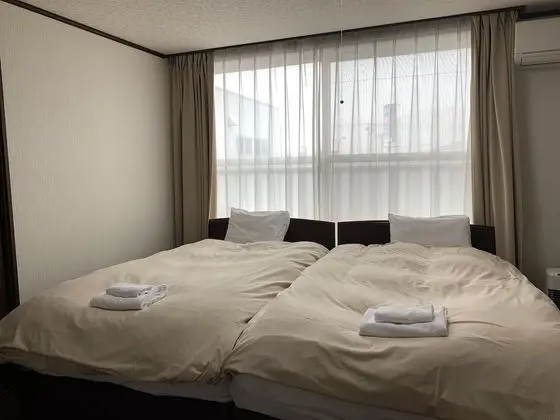 Ev (3 Bedroom & 1 Tatami Room)