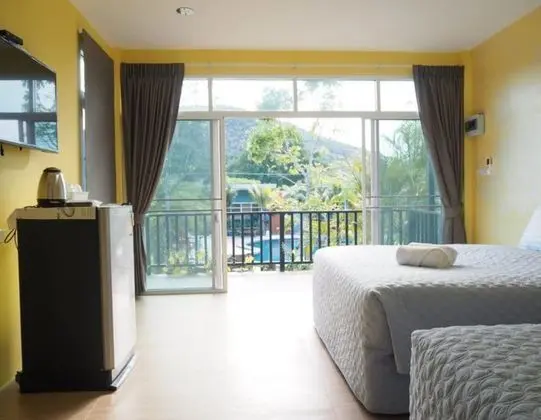 Standard Garden View Room