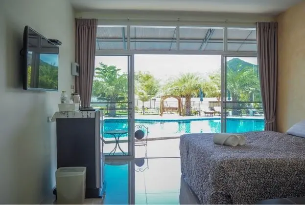 Standard Pool View Room