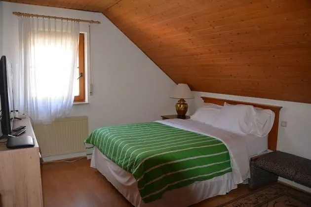 Deluxe Tek Büyük Yataklı Oda, 1 Büyük (Queen) Boy Yatak, Özel Banyo, Dağ Manzaralı