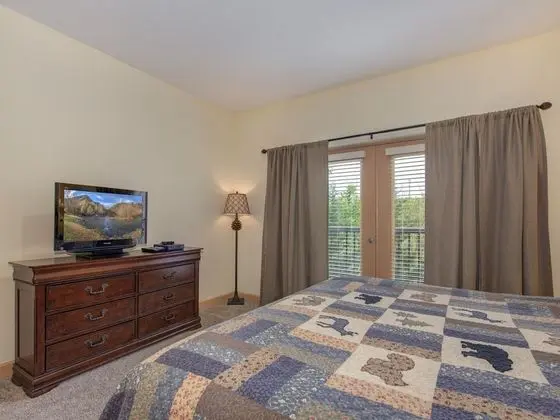 Daire (Hi-Bear-Nate Mountain View 5303)