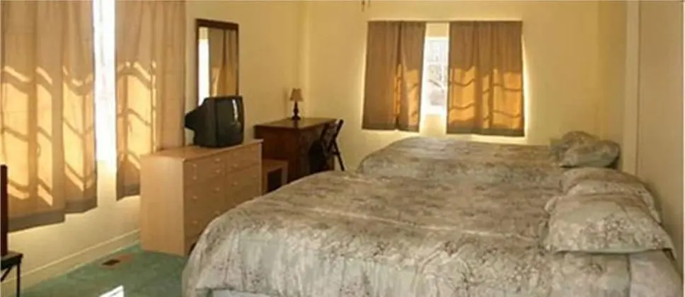 Standard Oda, 2 Büyük (Queen) Boy Yatak