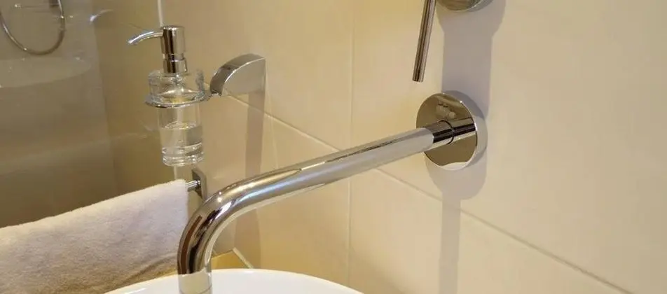 Tek Büyük Yataklı Oda, Sigara İçilmez