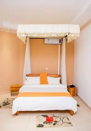 Luxury Oda