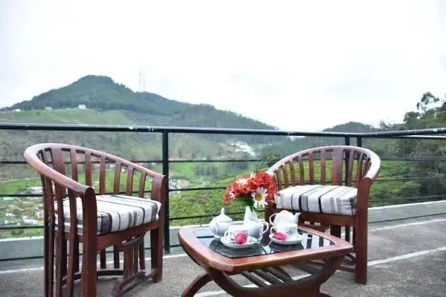 Deluxe Oda, 1 Büyük (Queen) Boy Yatak, Dağ Manzaralı