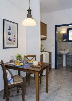 Stüdyo, Bahçe Manzaralı