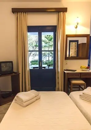 Stüdyo, Bahçe Manzaralı