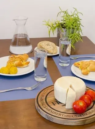 Stüdyo, Bahçe Manzaralı