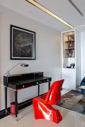Suite South