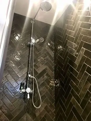 Superior Tek Büyük Yataklı Oda, Banyolu/Duşlu