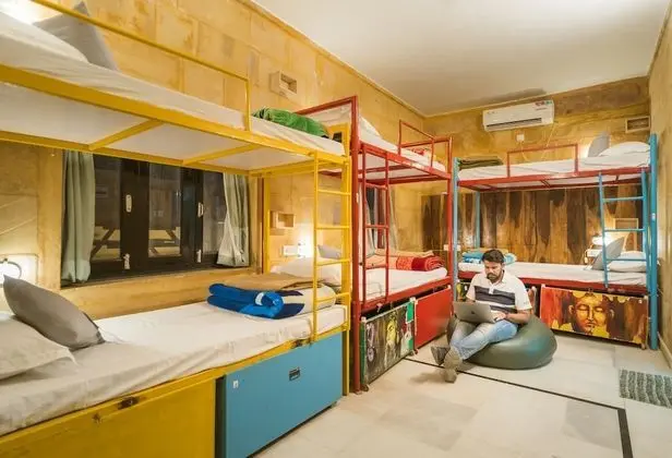 6 Bed AC Female Dorm