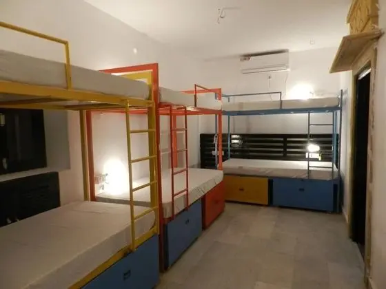 6 Bed AC Female Dorm