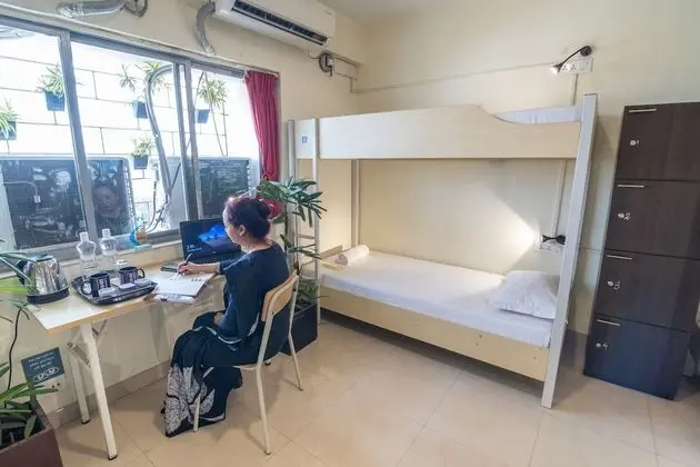 10 Bed Female Dorm with Shared Bathroom