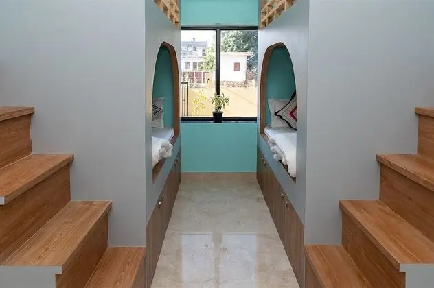 Ortak Ranzalı Oda, Karma Ranzalı Oda