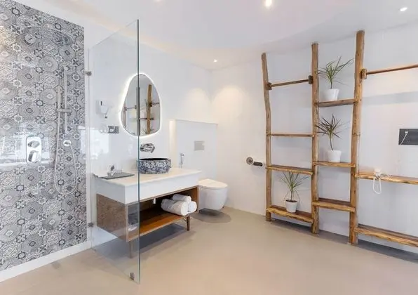 Junior Suite With Lake View
