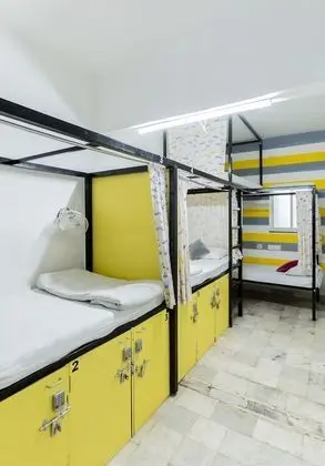 Ortak Ranzalı Oda, Karma Ranzalı Oda