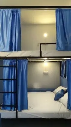 Ortak Ranzalı Oda, 1 Tek Kişilik Yatak, Sigara İçilmez