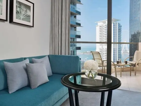 Deluxe Oda, 1 En Büyük (King) Boy Yatak, Balkon, Kısmi Deniz Manzaralı