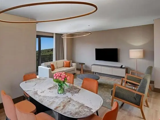 Deluxe Three Bedroom Suite