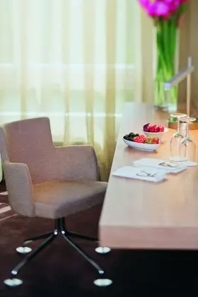 Family Oda, 2 Büyük (Queen) Boy Yatak