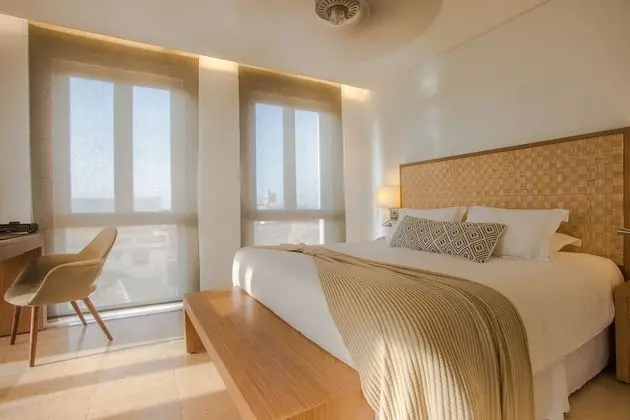 Luxury Oda