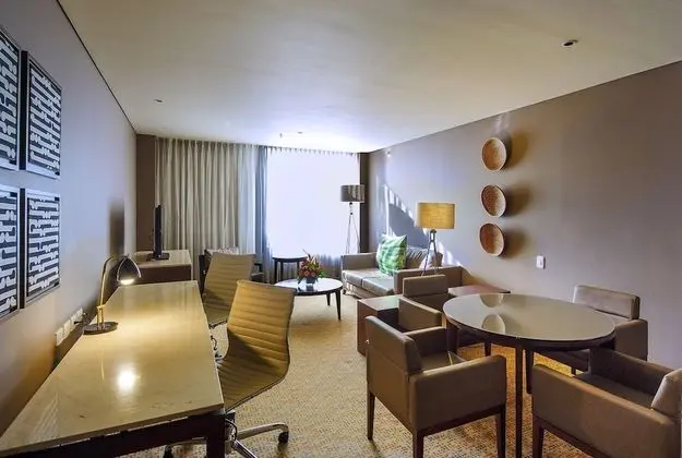 Luxury Oda