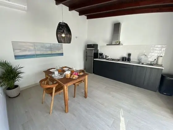 Apart Daire, Banyolu/Duşlu, Avlu Manzaralı (White)