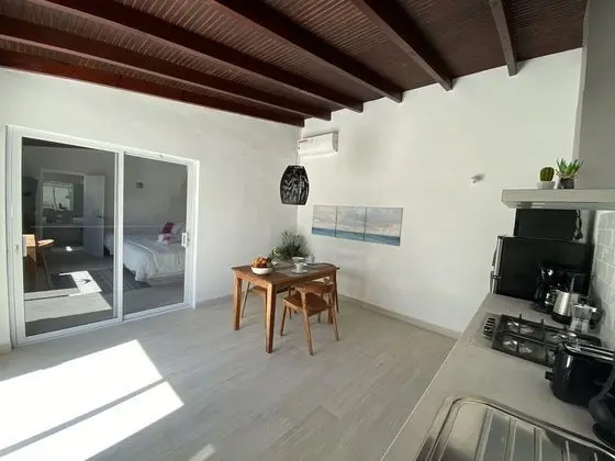 Apart Daire, Banyolu/Duşlu, Avlu Manzaralı (White)
