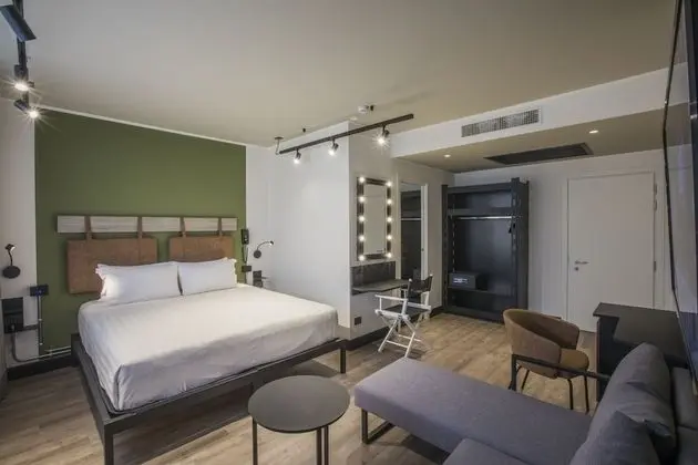 Deluxe Tek Büyük veya İki Ayrı Yataklı Oda