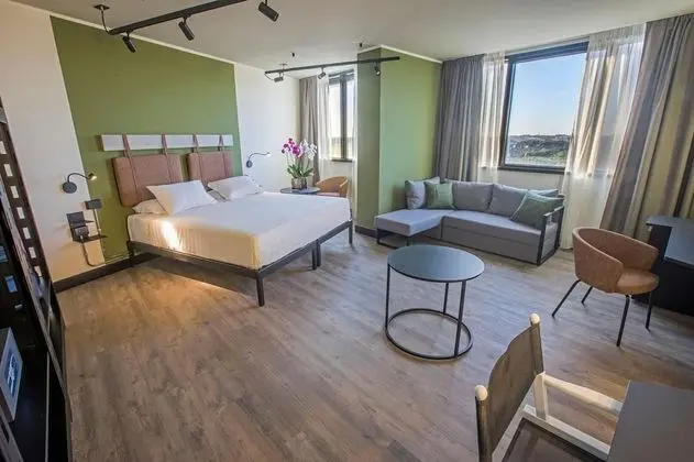 Deluxe Tek Büyük veya İki Ayrı Yataklı Oda