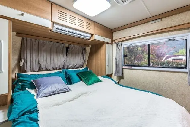 Elite Karavan