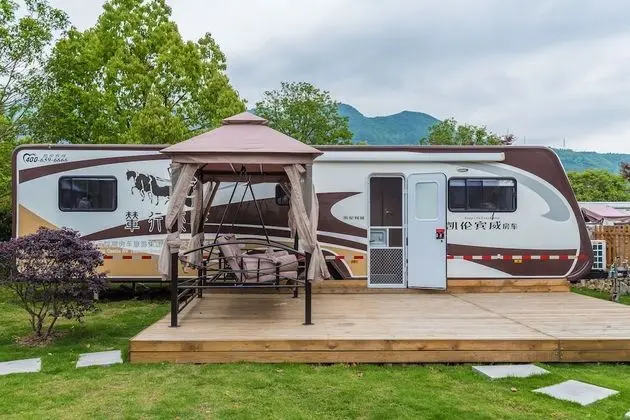 Elite Karavan