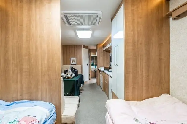 Elite Karavan