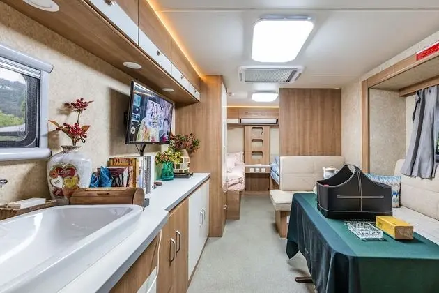 Elite Karavan