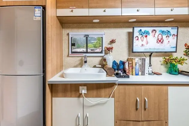 Elite Karavan